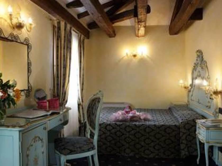 Ca' Zose 3* Venedig